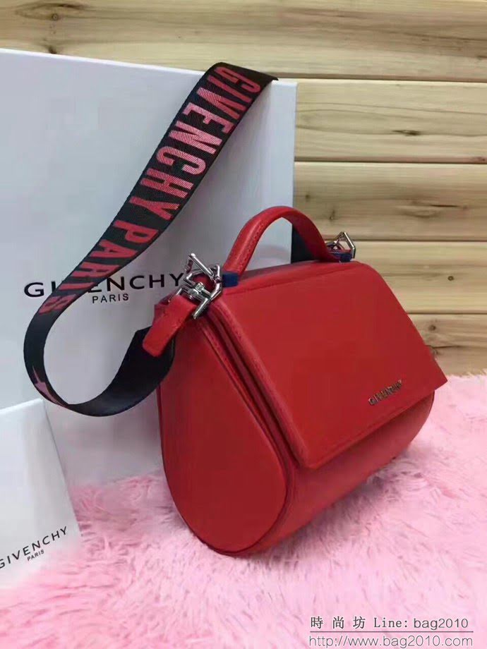 GlVENCHY紀梵希 2017春夏女裝系列 GIVENCHY Logo寬肩帶裝飾 黑色Pandora Box手袋 斜挎包 經典實用  tsg1123